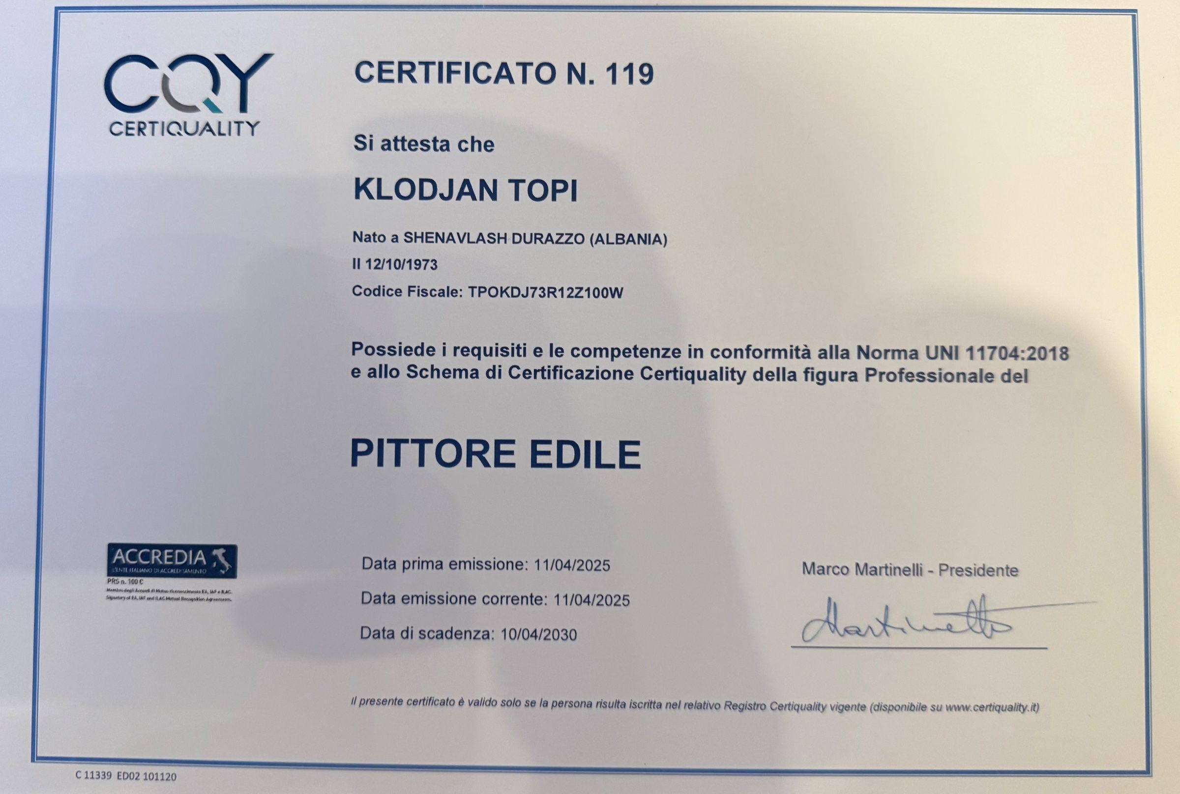 Certificato Certiquality numero 119: Klodjan Topi, pittore edile certificato secondo la norma UNI 11704:2018.
